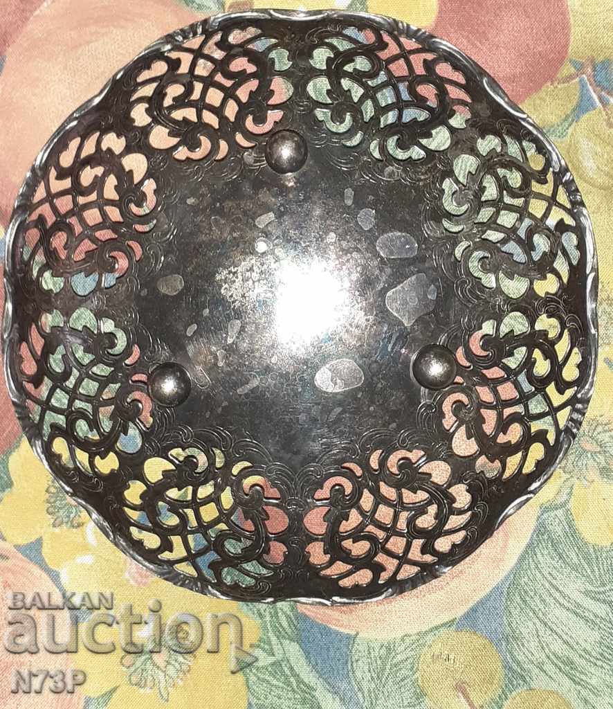 Delivery of OLD SILVER CUP BONBONIERA. ART DECO. Delivery of OLD SILVER CUP BONBONIERA. ART DECO.