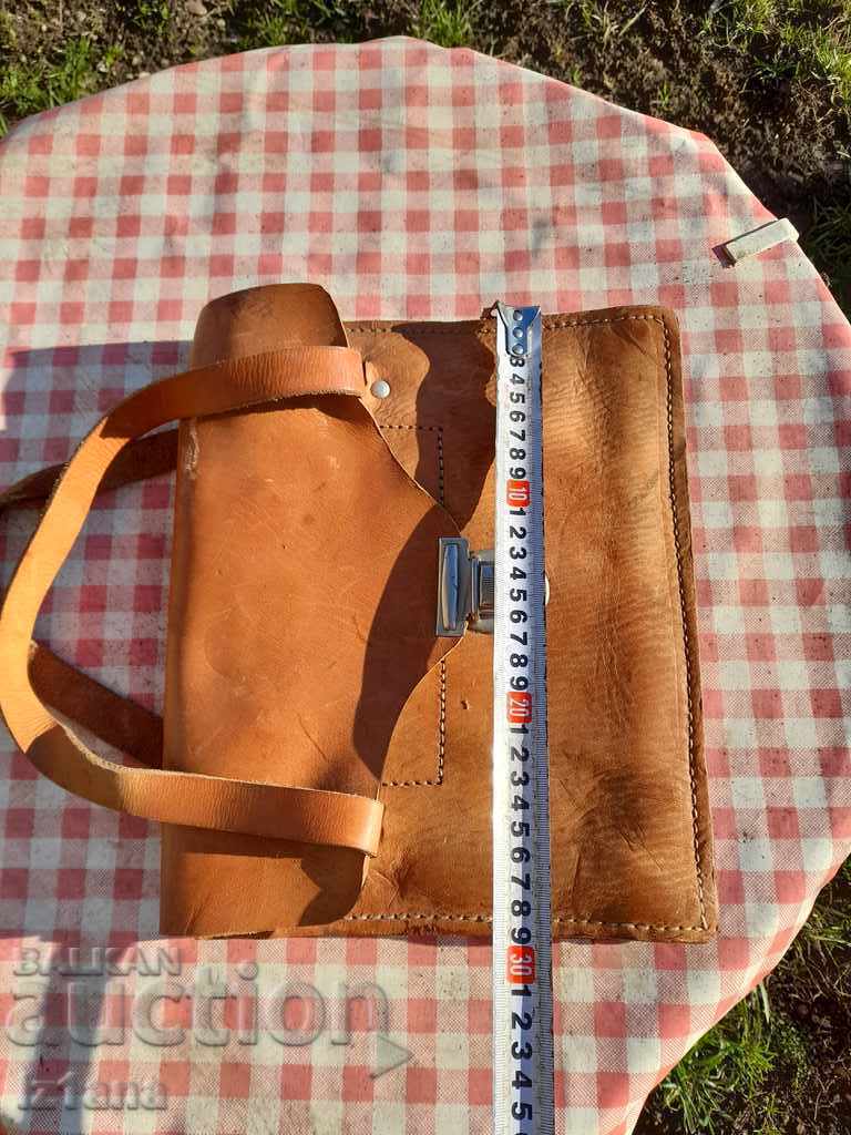 Παράδοση Παλιά δερμάτινη τσάντα Παράδοση Παλιά δερμάτινη τσάντα
