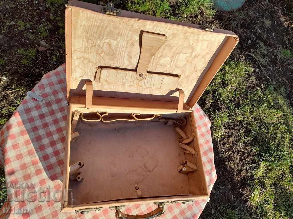 Old suitcase, small suitcase for accessories - 5 Old suitcase, small suitcase for accessories - 5