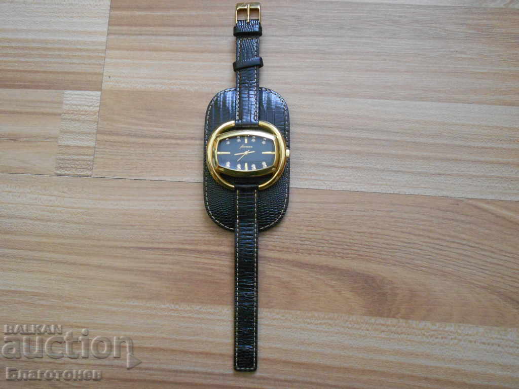 ceas cu preț € 10.23 | 20.01 BGN ceas cu preț € 10.23 | 20.01 BGN