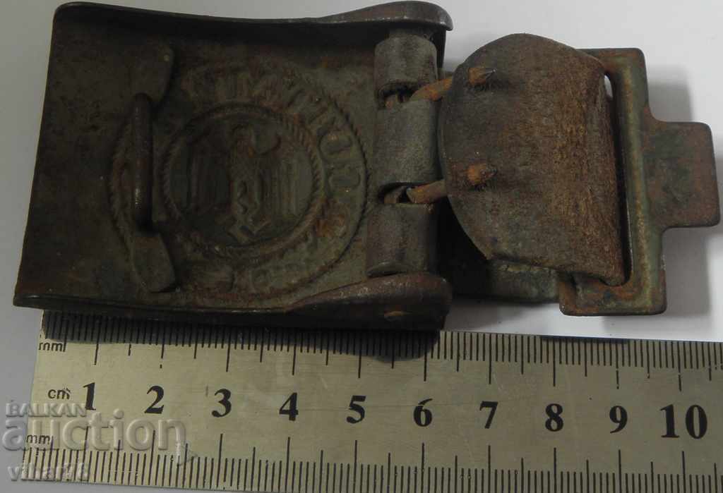 Delivery of Nazi buckle buckle Delivery of Nazi buckle buckle