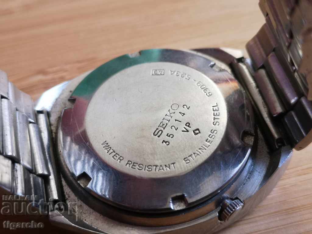 Delivery of Seiko 5 automatic watch Delivery of Seiko 5 automatic watch