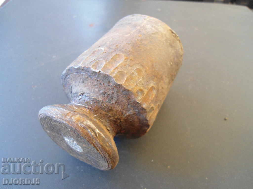 Auction Old weight, mace, 1 kg Auction Old weight, mace, 1 kg