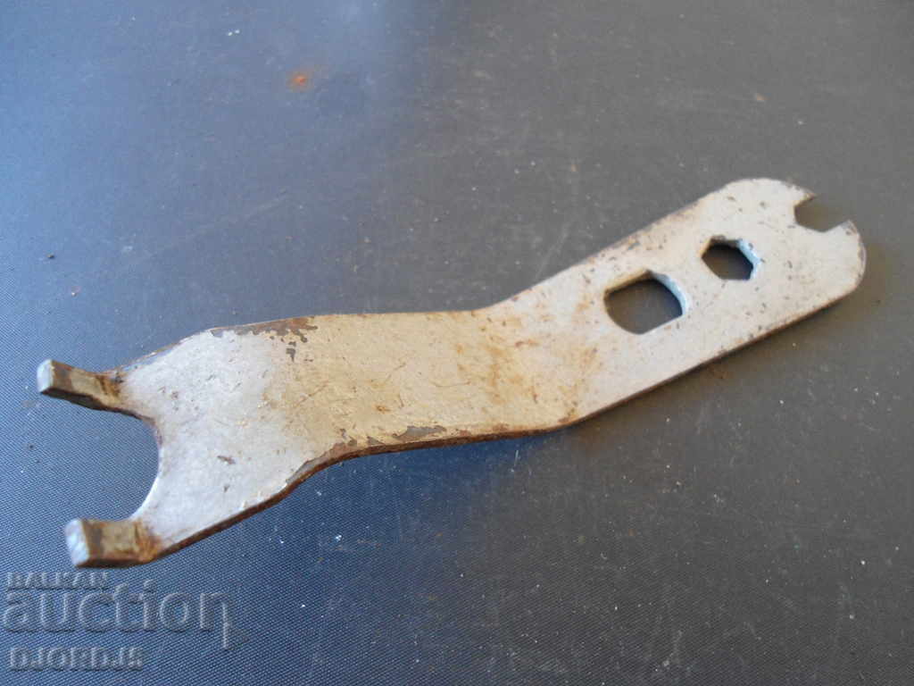 Old key with price 2.00 BGN | € 1.02 Old key with price 2.00 BGN | € 1.02