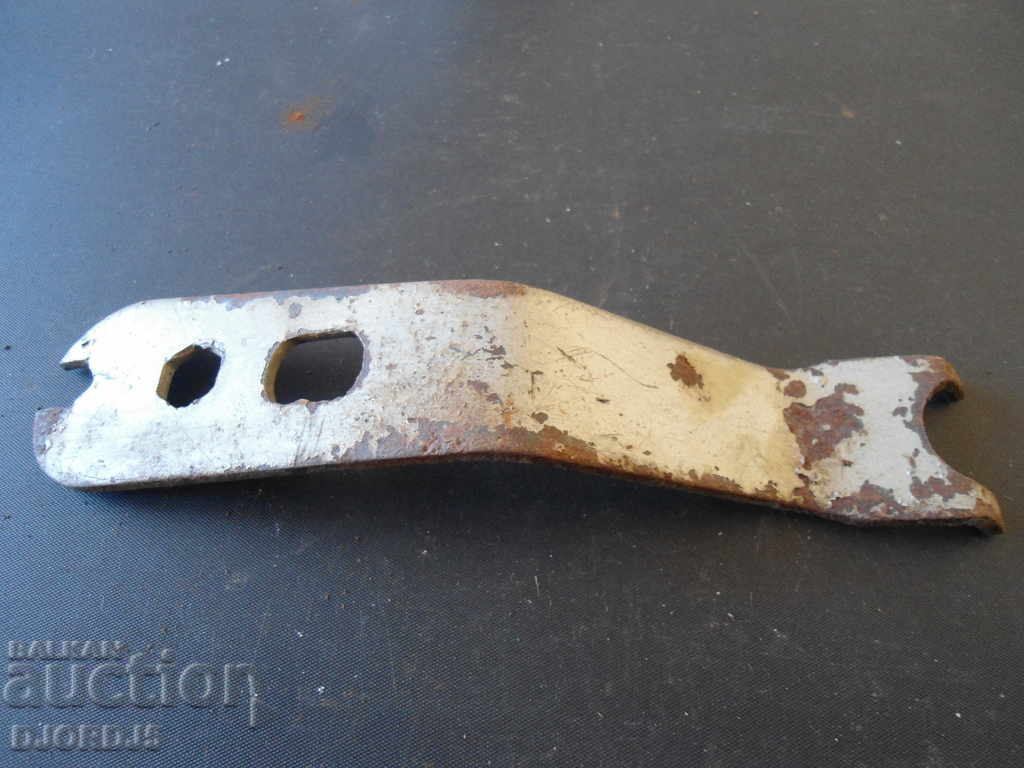 Old key - 5 Old key - 5