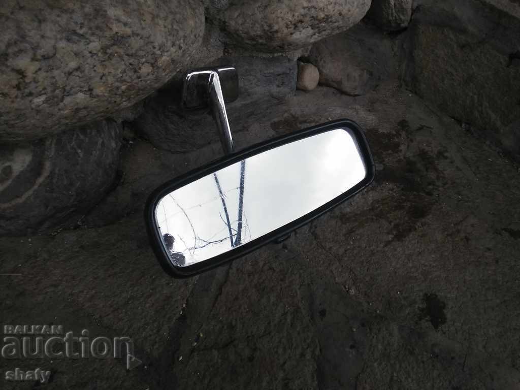 Oglindă veche din spate cu preț 25.00 BGN | € 12.78 Oglindă veche din spate cu preț 25.00 BGN | € 12.78