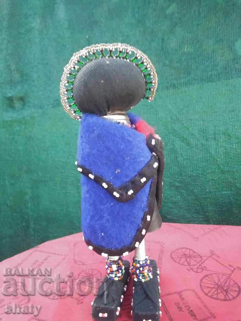 An old mannequin doll. African handmade art. - 7
