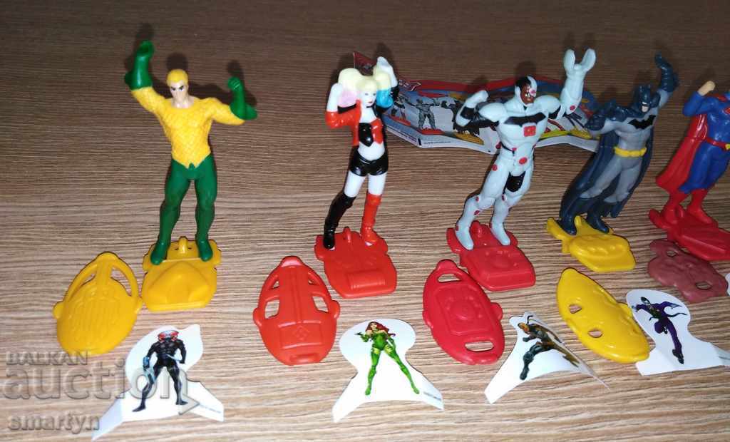 Auction  KINDER TOYS - COMPLETE SET OF 8 PIECES, KINDER