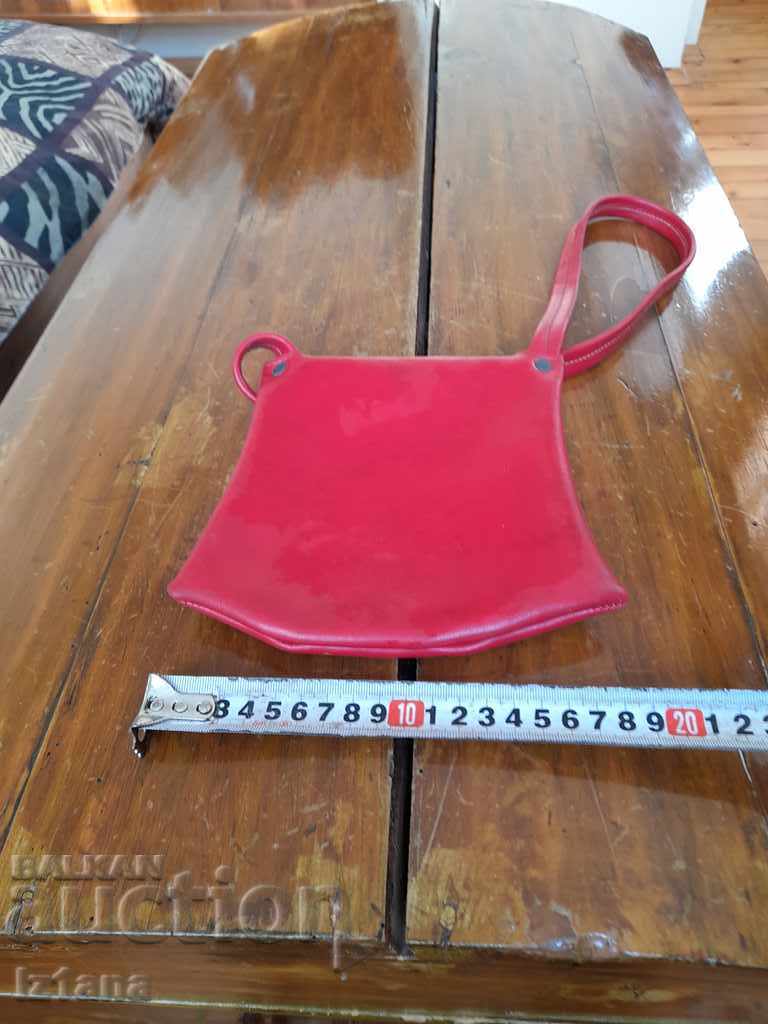 Auction An old children's bag Auction An old children's bag