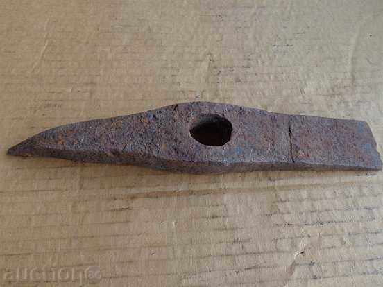 Old hammer hammer, ax, torso, young, torcum, lom with price 39.00 BGN | € 19.94 Old hammer hammer, ax, torso, young, torcum, lom with price 39.00 BGN | € 19.94