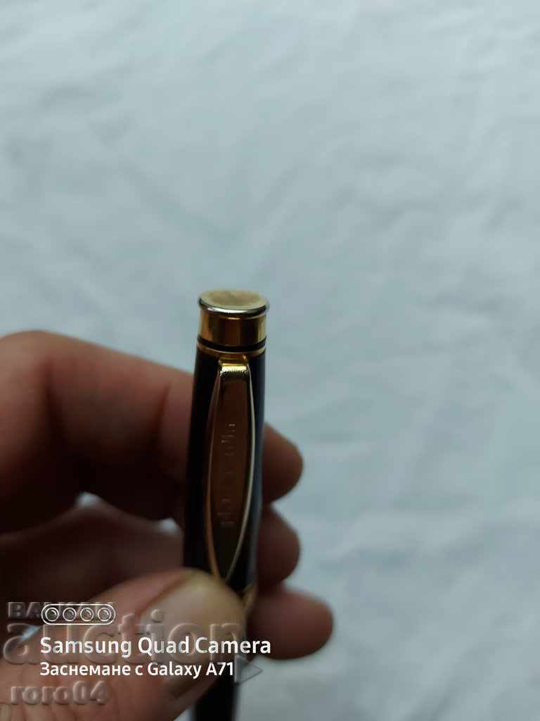 Delivery of PIERRE CARDIN - SWISS