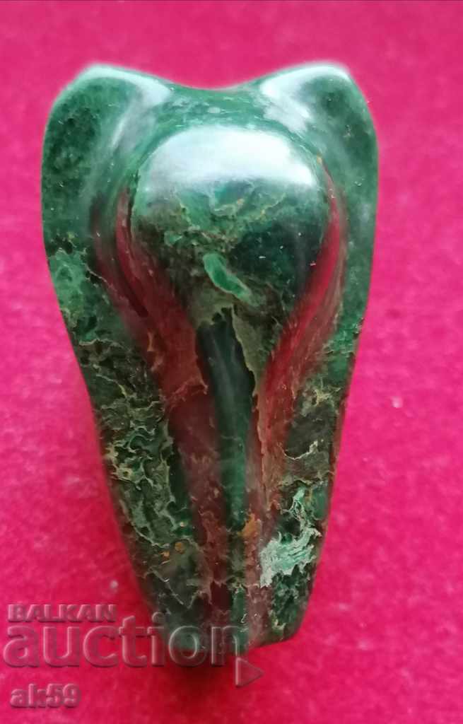 Leek elephant - green quartz.