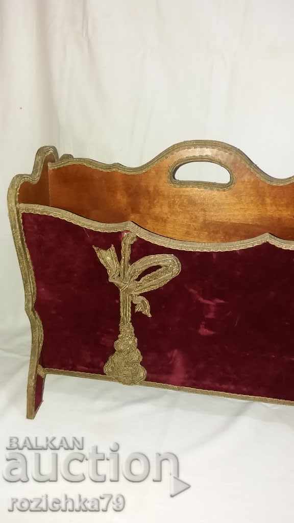 Παράδοση Παλιά βάση για εφημερίδες Παράδοση Παλιά βάση για εφημερίδες