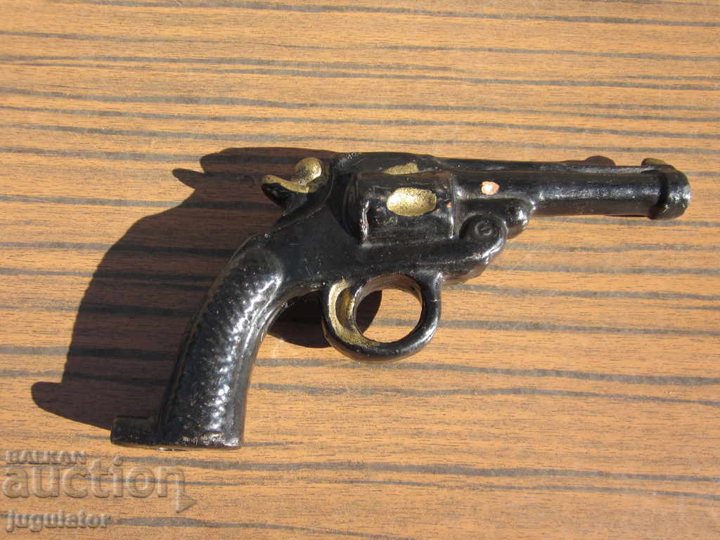 old ancient Bulgarian ceramic whistle ocarina pistol with price 20.00 BGN | € 10.23 old ancient Bulgarian ceramic whistle ocarina pistol with price 20.00 BGN | € 10.23