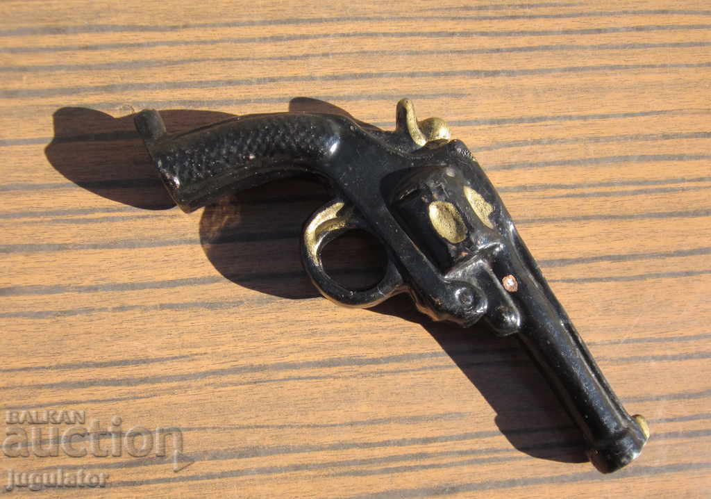 Auction old ancient Bulgarian ceramic whistle ocarina pistol Auction old ancient Bulgarian ceramic whistle ocarina pistol