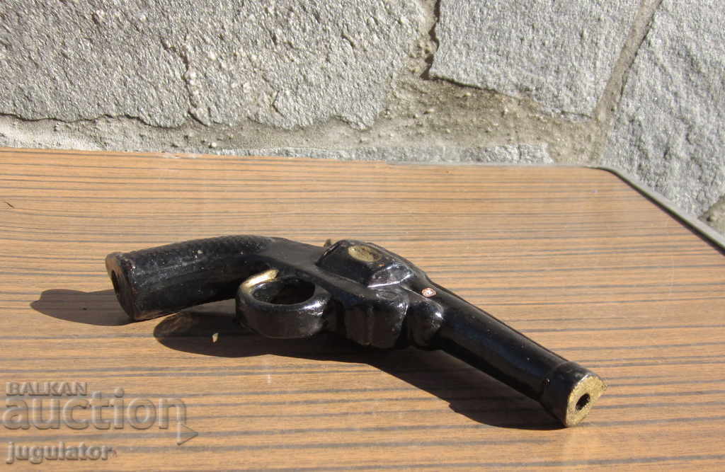 Delivery of old ancient Bulgarian ceramic whistle ocarina pistol Delivery of old ancient Bulgarian ceramic whistle ocarina pistol