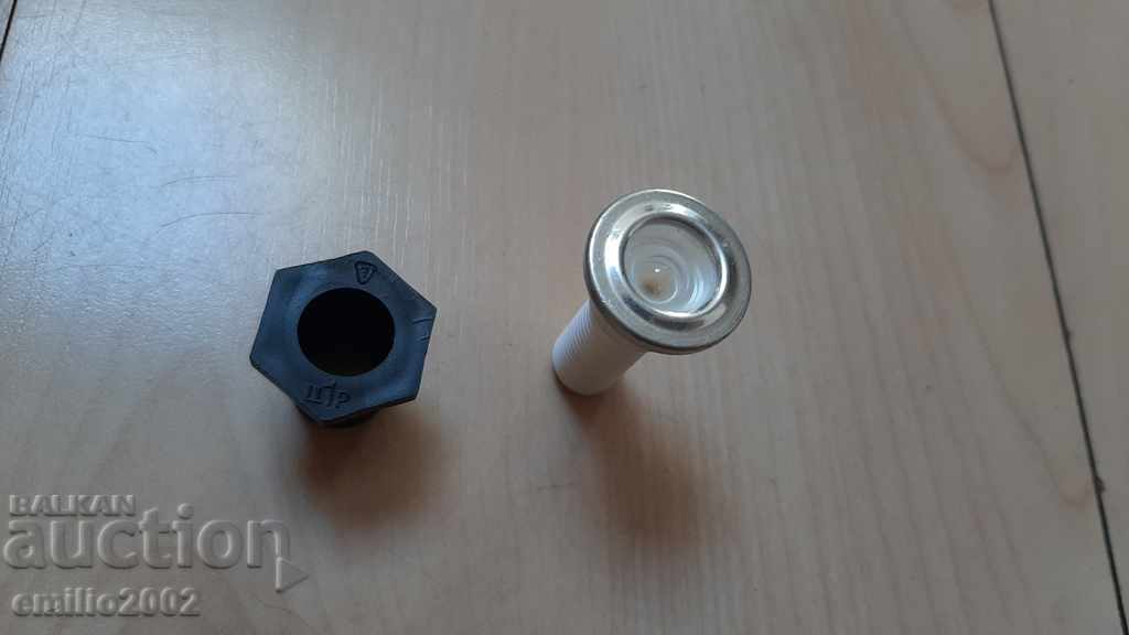 Ρετρό λαιμός κατάσκοπος με τιμή 4.00 BGN | € 2.05 Ρετρό λαιμός κατάσκοπος με τιμή 4.00 BGN | € 2.05