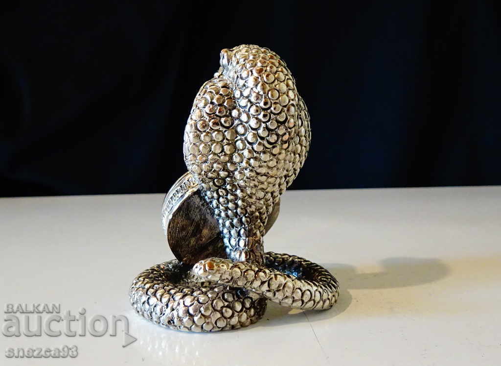 Seiko silver-plated table clock Cobra, Snake. with price 59.00 BGN | € 30.17 Seiko silver-plated table clock Cobra, Snake. with price 59.00 BGN | € 30.17