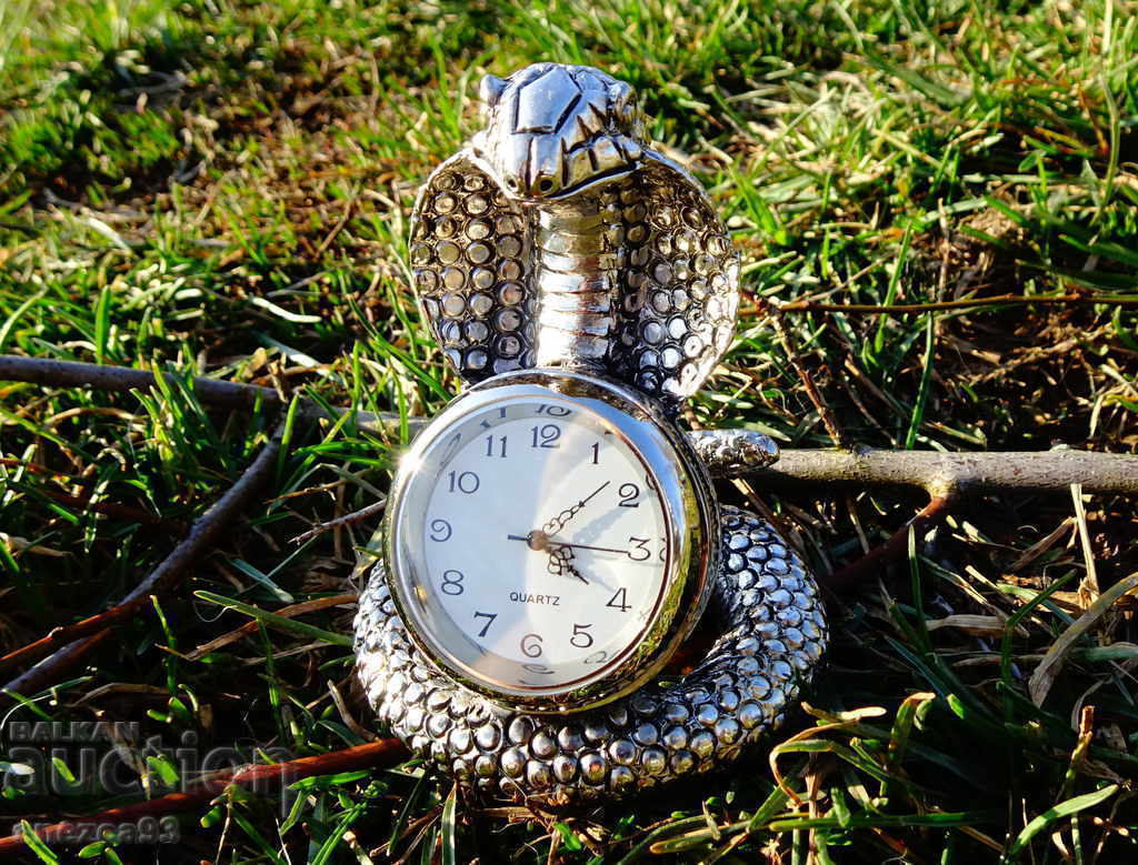 Seiko silver-plated table clock Cobra, Snake. - 5 Seiko silver-plated table clock Cobra, Snake. - 5