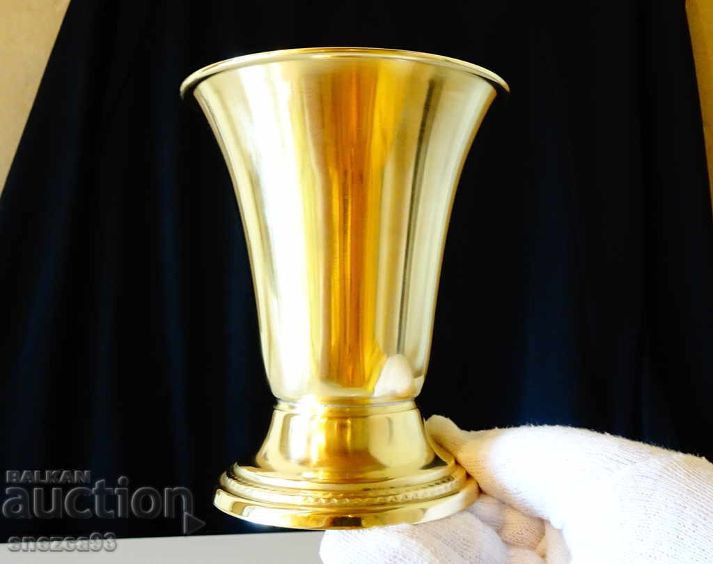 Delivery of Swedish bronze wine glass 300 ml Delivery of Swedish bronze wine glass 300 ml