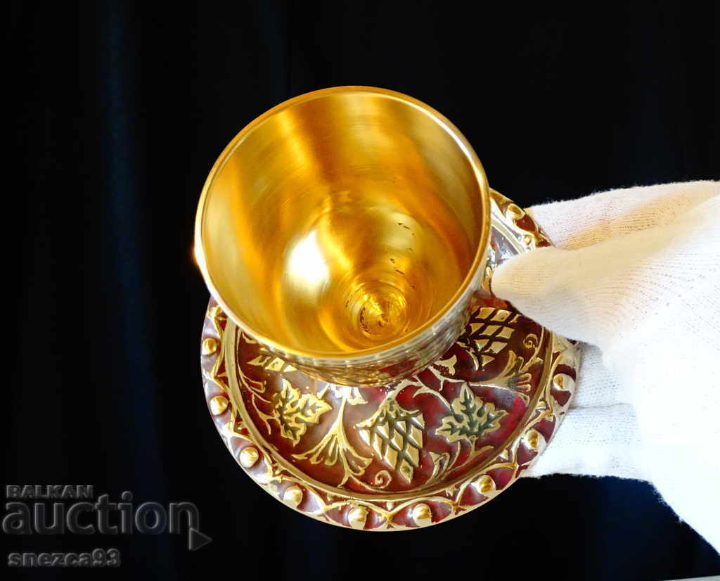 English bronze oil lamp, goblet, cloisonné enamel with price 76.00 BGN | € 38.86 English bronze oil lamp, goblet, cloisonné enamel with price 76.00 BGN | € 38.86