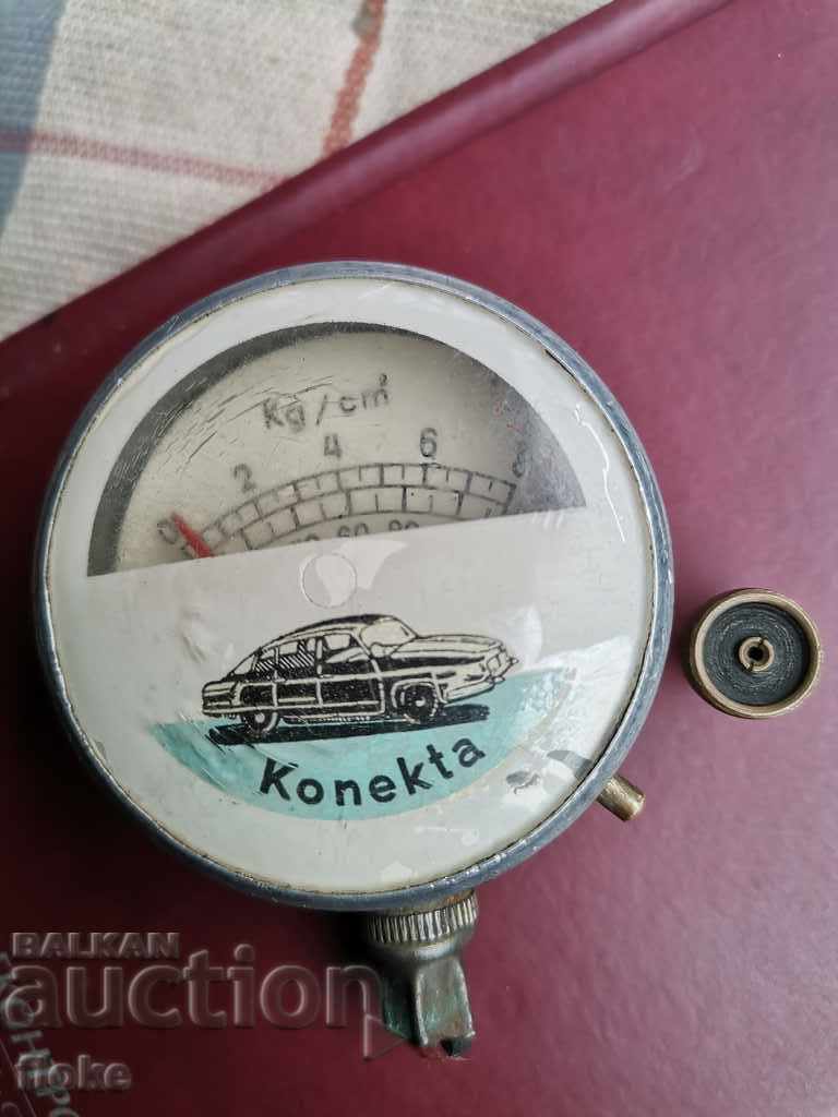Old Konekta pressure gauge
