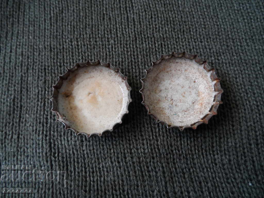2 pcs. beer caps with price 4.00 BGN | € 2.05