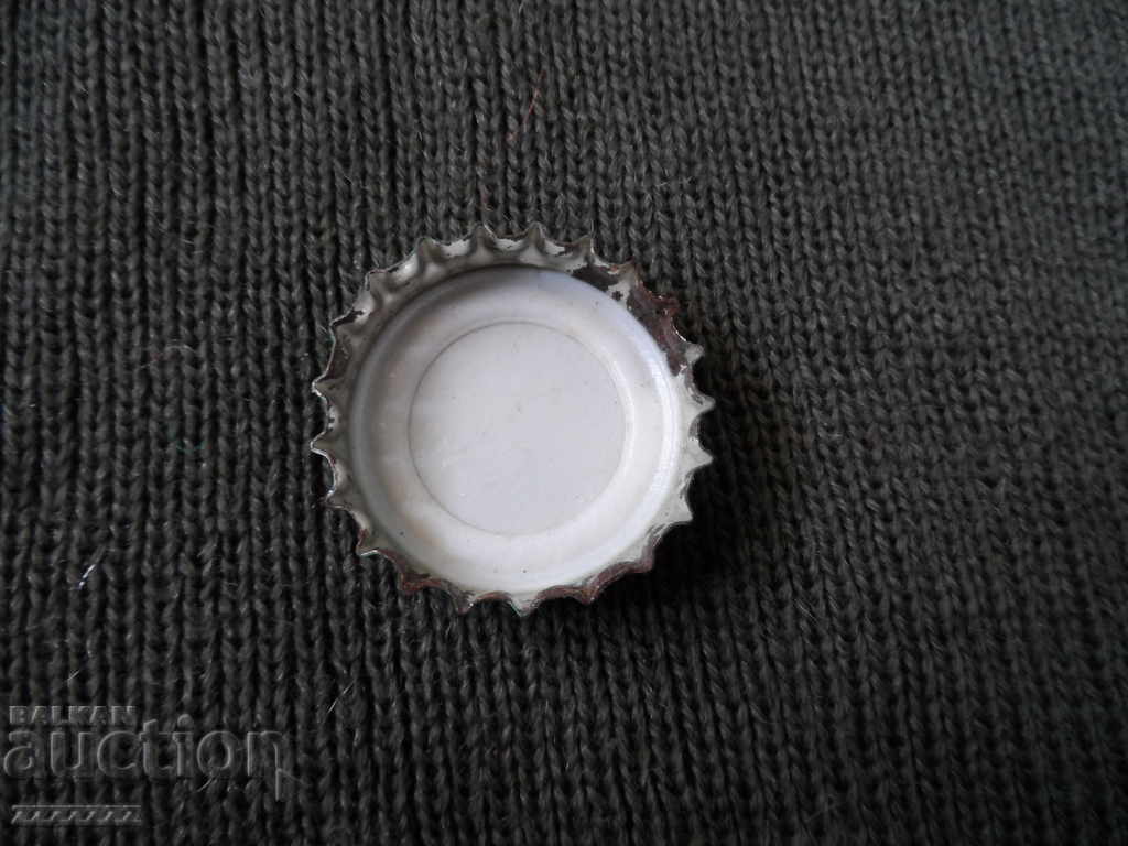 Bolyarka beer cap with price 3.00 BGN | € 1.53 Bolyarka beer cap with price 3.00 BGN | € 1.53