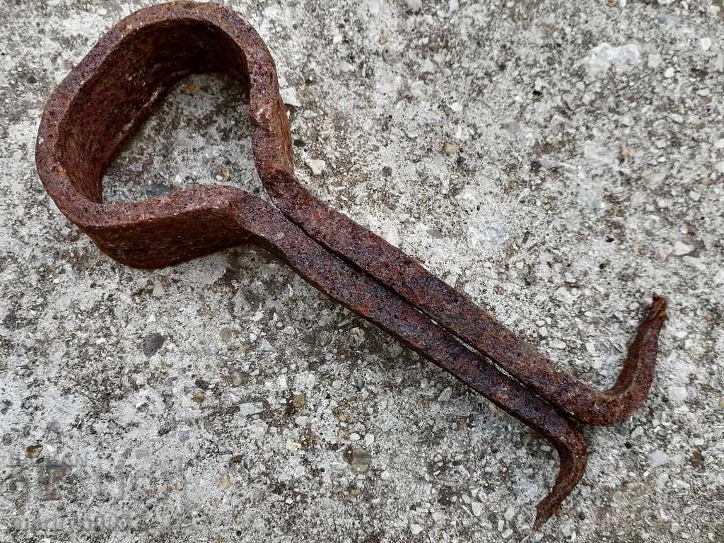 Wrought iron latch ring primitive wrought iron - 7 Wrought iron latch ring primitive wrought iron - 7