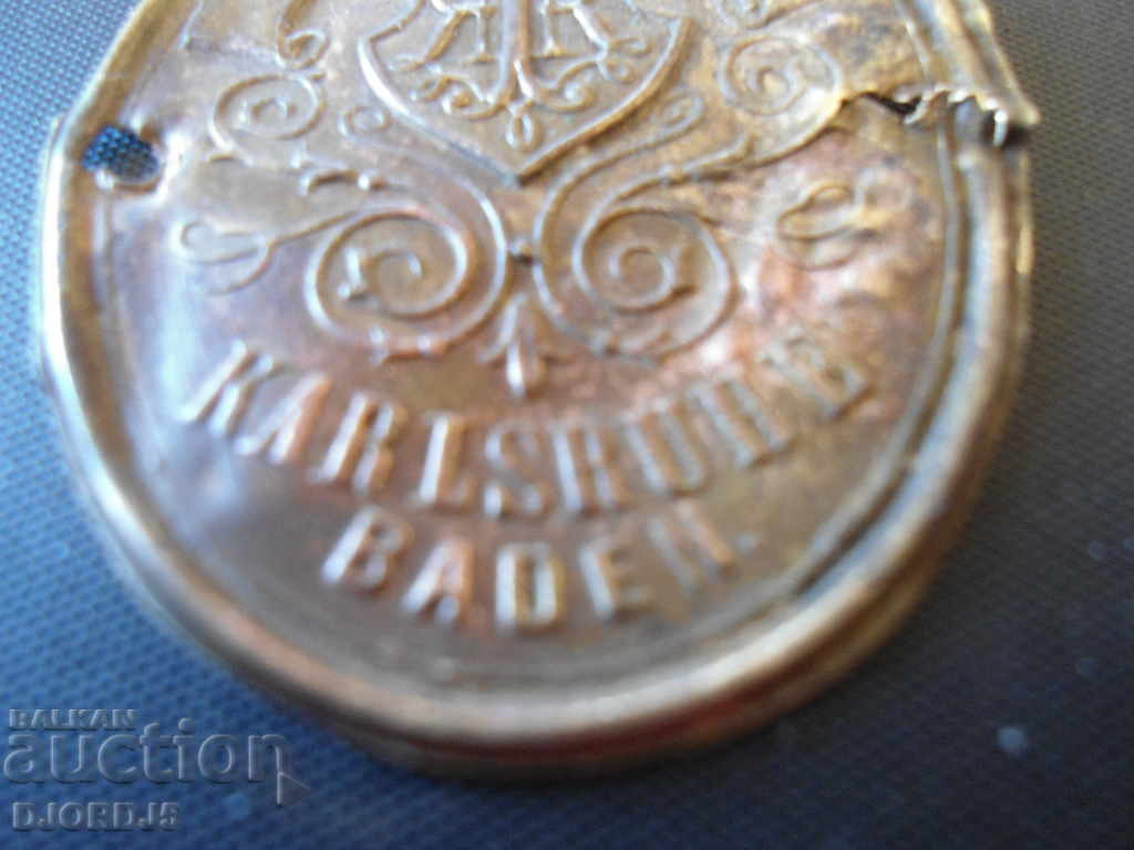 Auction Old sewing machine plate Auction Old sewing machine plate