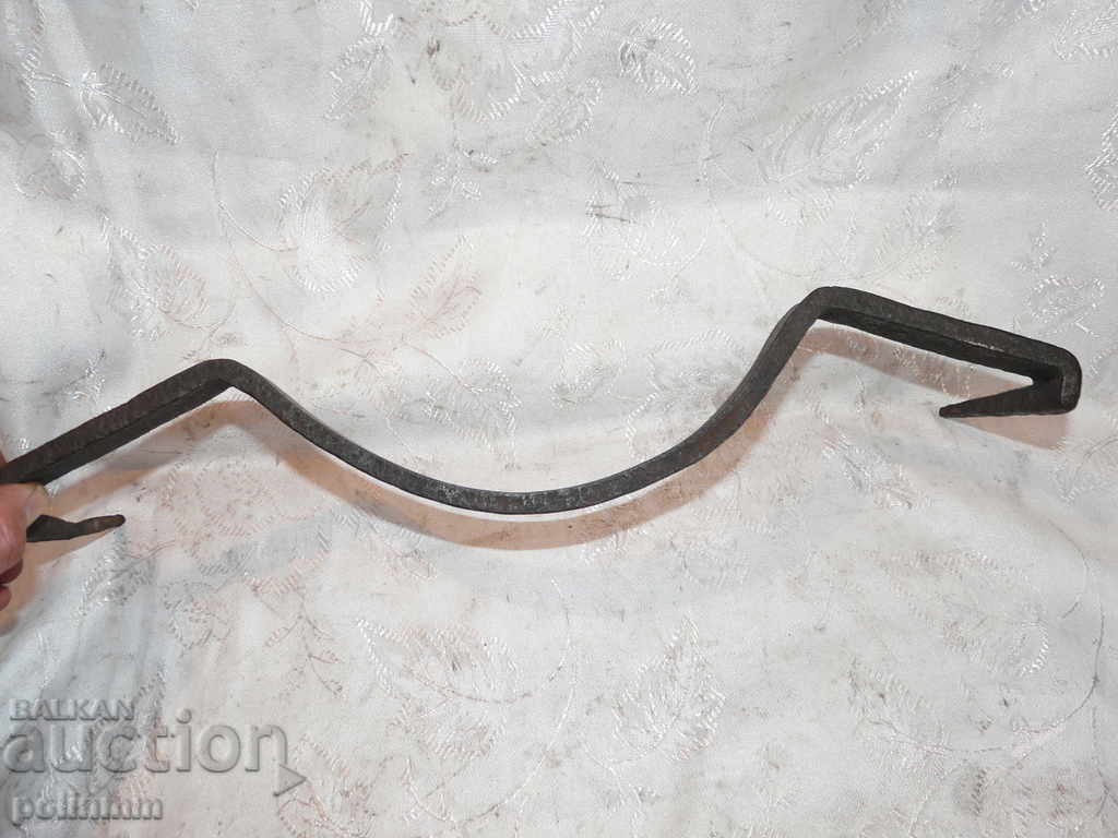 Delivery of Old massive wrought iron Delivery of Old massive wrought iron