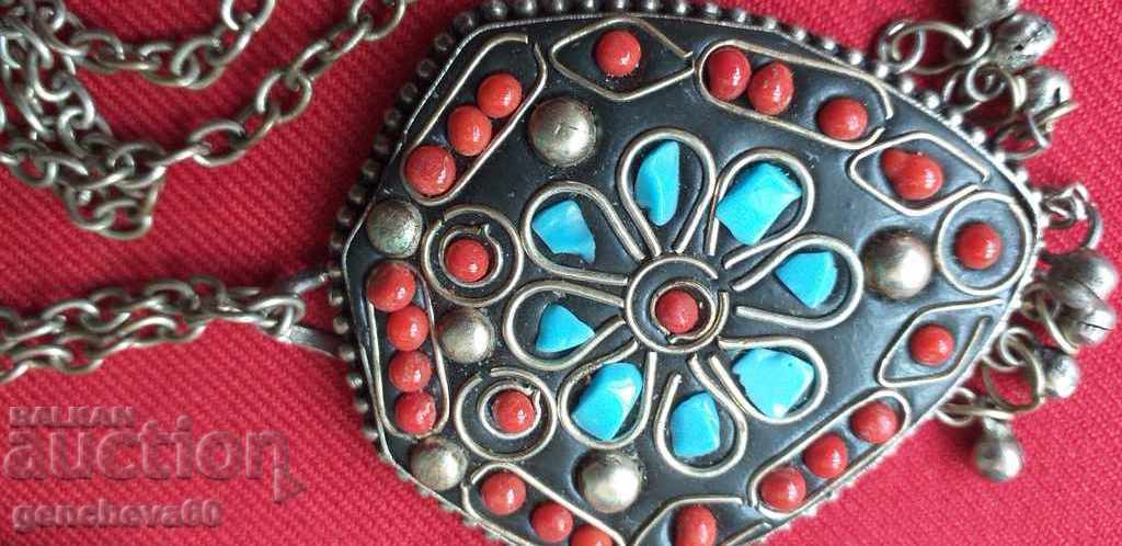 Old handmade necklace/amulet with price 30.00 BGN | € 15.34 Old handmade necklace/amulet with price 30.00 BGN | € 15.34
