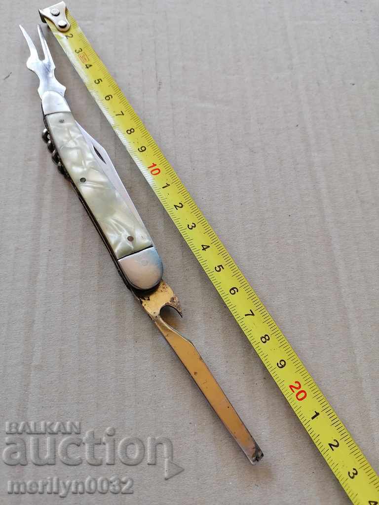 Delivery of Old social knife, knife, knife, fork, corkscrew, NRB Delivery of Old social knife, knife, knife, fork, corkscrew, NRB