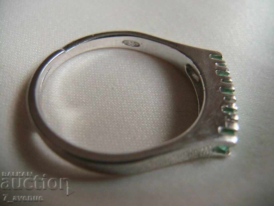 RING silver with stamp 835, with Emerald, 09.03.2021 with price 100.00 BGN | € 51.13 RING silver with stamp 835, with Emerald, 09.03.2021 with price 100.00 BGN | € 51.13