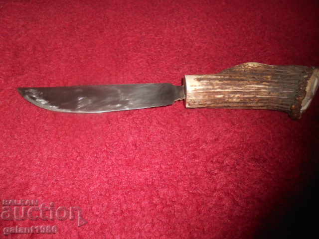 CUȚIT DE VÂNĂTOARE cu preț 35.00 BGN | € 17.90 CUȚIT DE VÂNĂTOARE cu preț 35.00 BGN | € 17.90