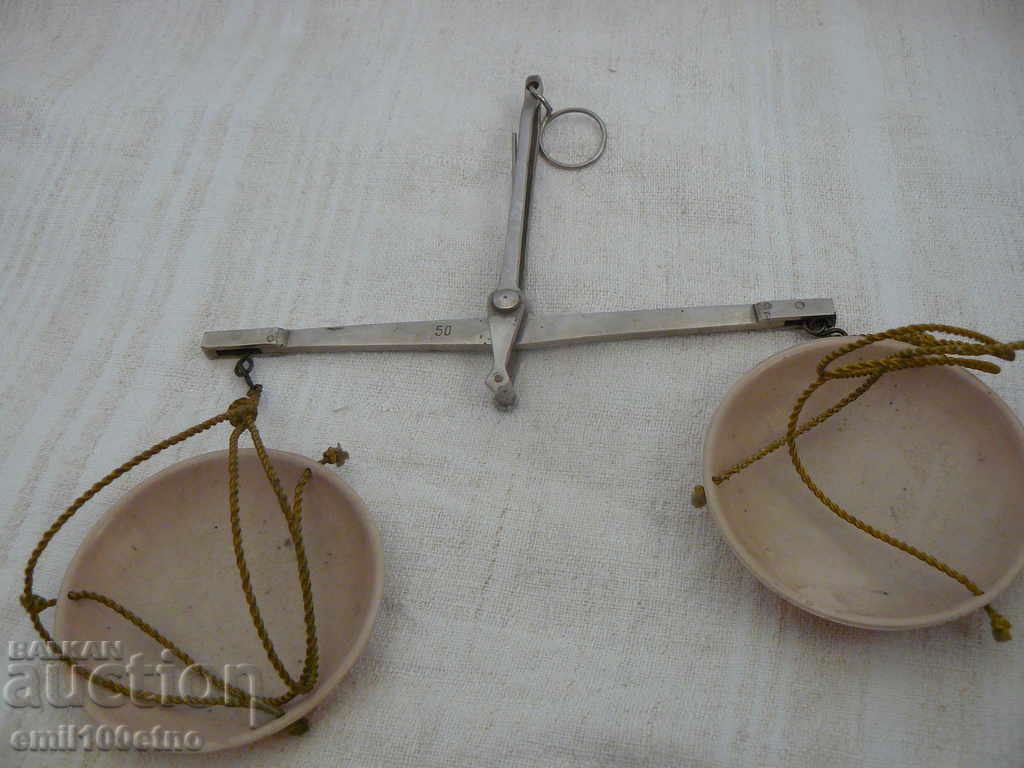 Old pharmacy scales with price 18.00 BGN | € 9.20