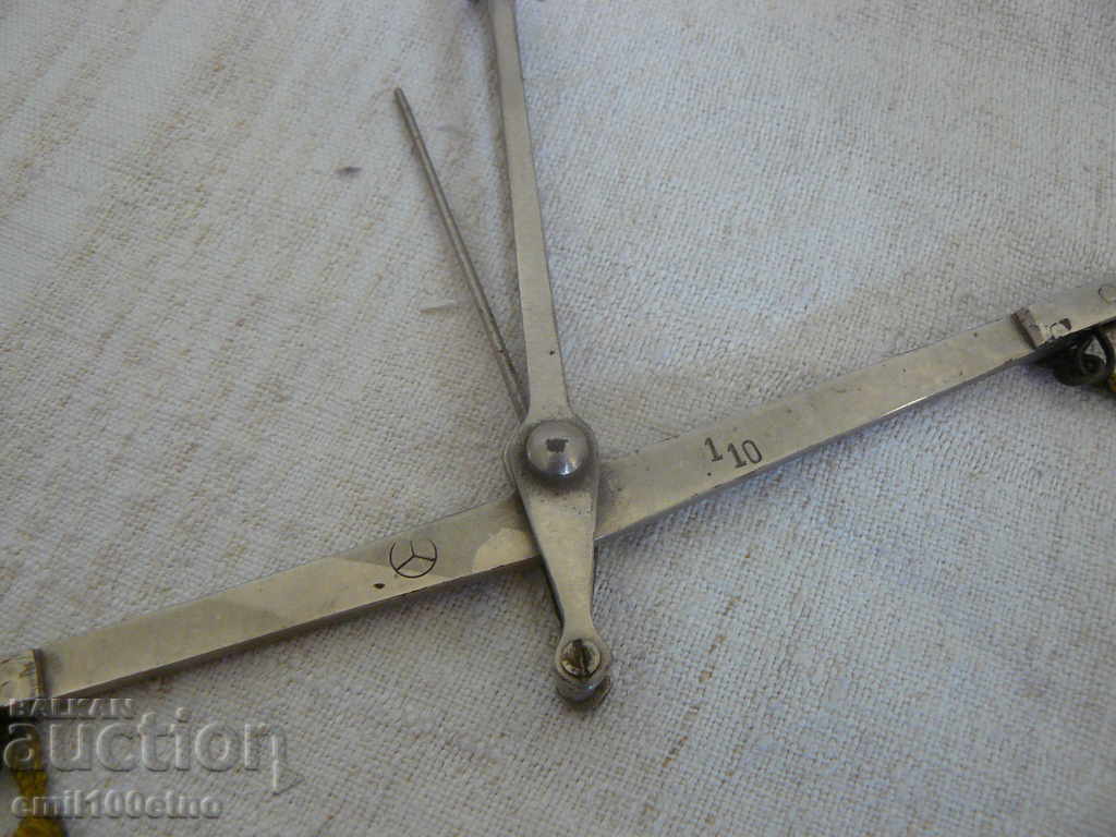 Delivery of Old pharmacy scales