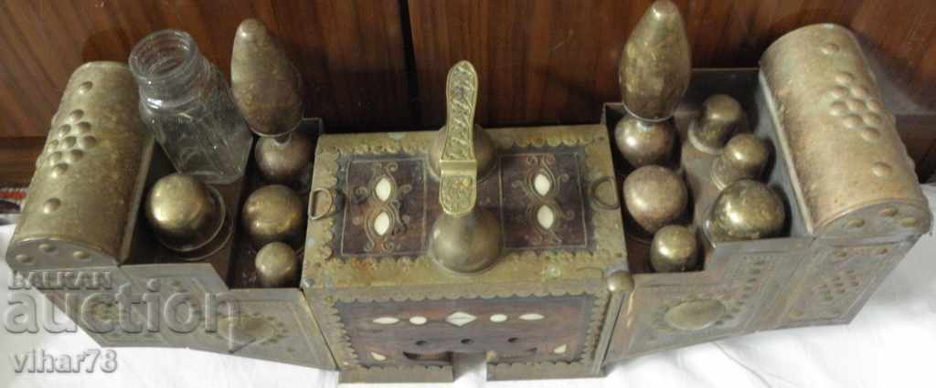 OLD SHOE SHINE BOX - PERSONAL DELIVERY ONLY - 7