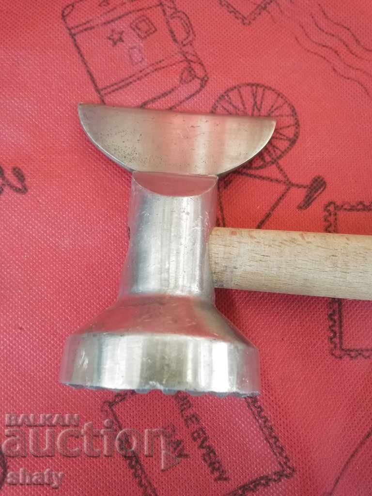 Аукцион Стара руска брадвичка и чукче за месо Аукцион Стара руска брадвичка и чукче за месо