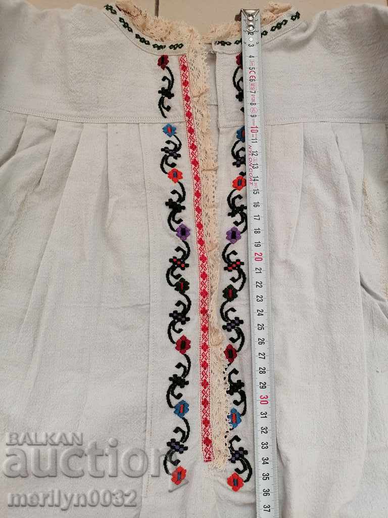 Women's shirt hand embroidery kenar lace chaise costume dress with price 99.00 BGN | € 50.62 Women's shirt hand embroidery kenar lace chaise costume dress with price 99.00 BGN | € 50.62