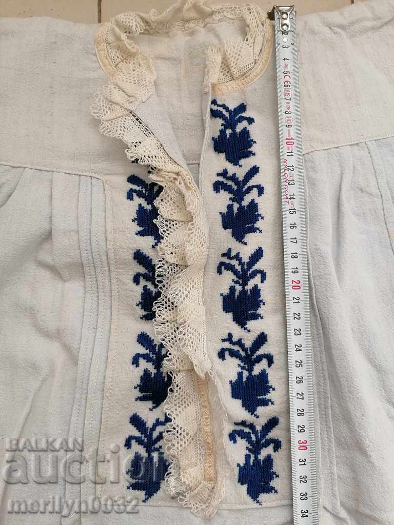 Cămașă damă broderie manuală kernar dantela costum șezlong sukman cu preț € 106.30 | 207.90 BGN Cămașă damă broderie manuală kernar dantela costum șezlong sukman cu preț € 106.30 | 207.90 BGN