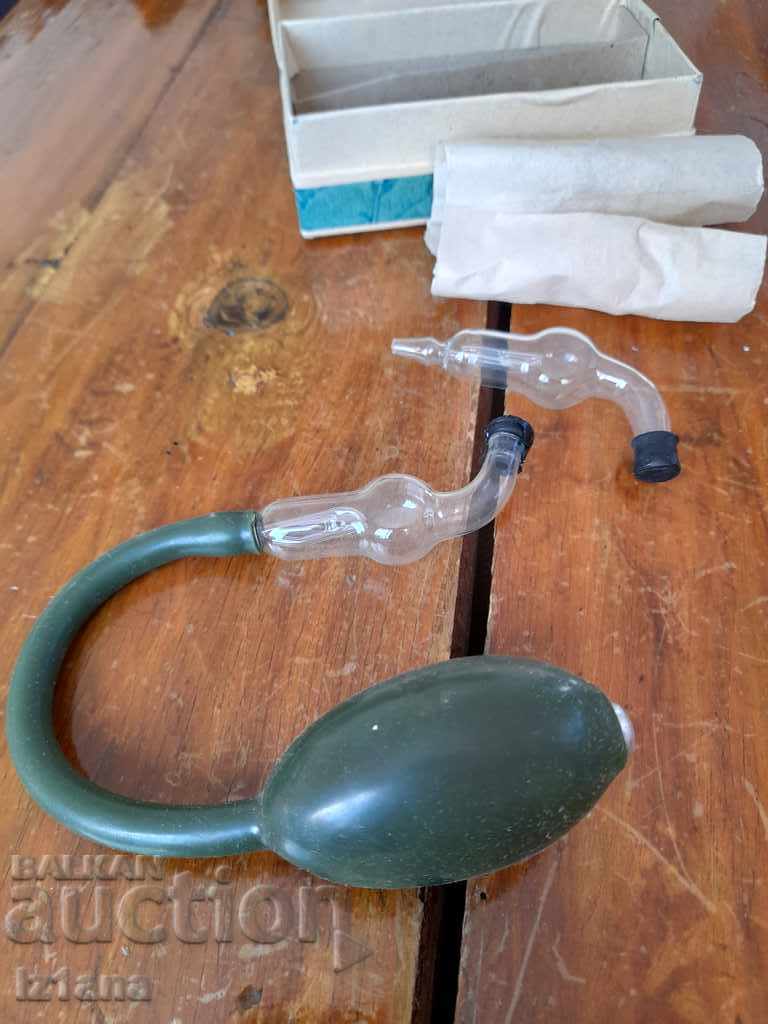 Livrarea Inhalator vechi