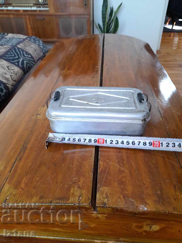 Auction Old aluminum box Auction Old aluminum box