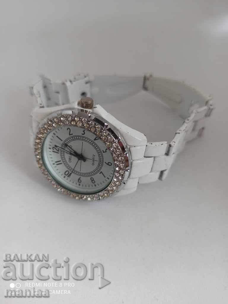 Beautiful Ladies Watch with price 14.00 BGN | € 7.16