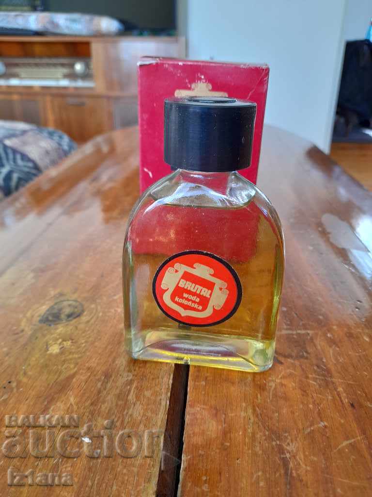 Delivery of Old eau de toilette, cologne Brutal