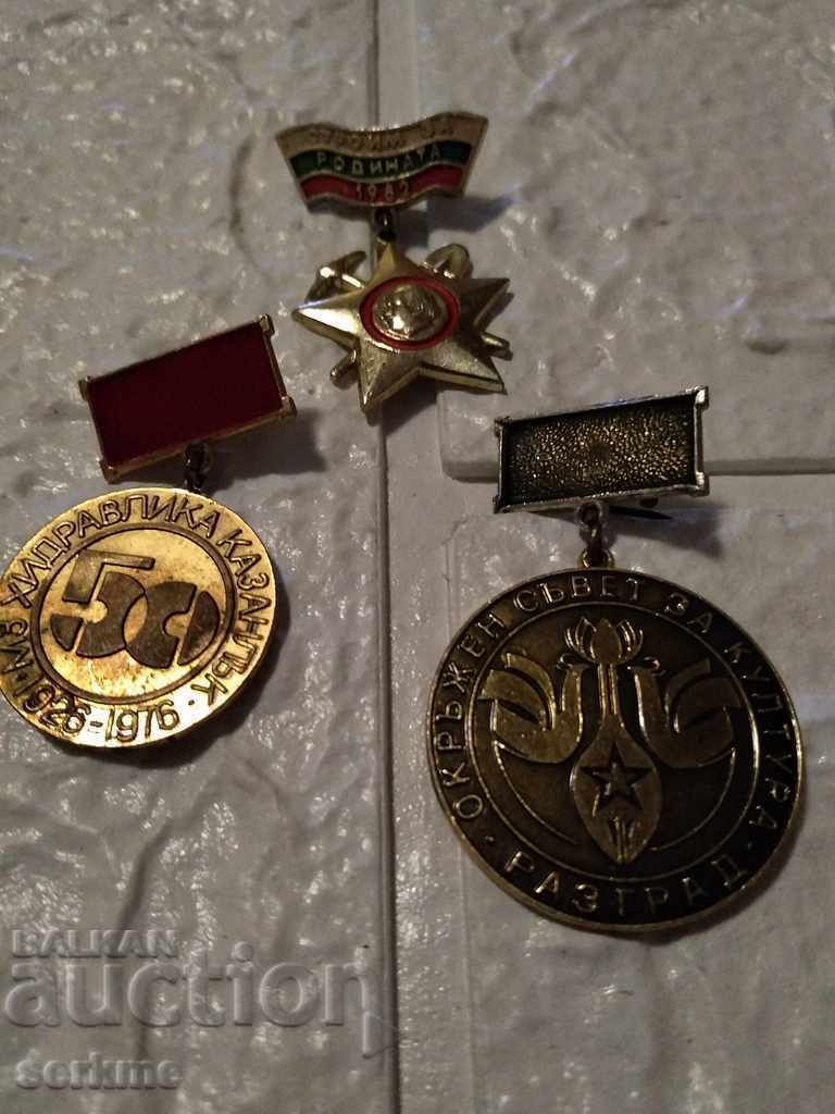 Delivery of Lot of badges Delivery of Lot of badges