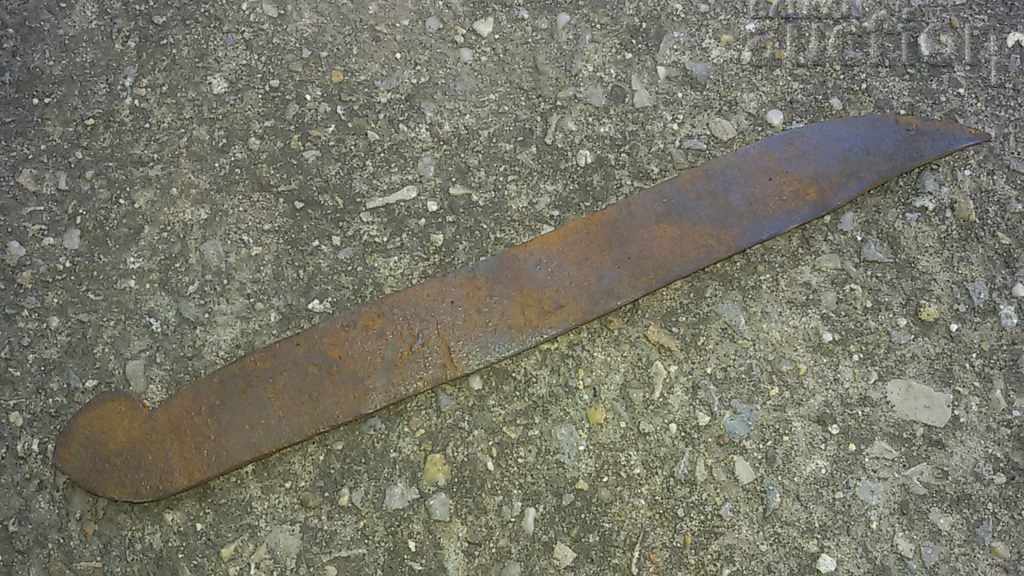 old hand-forged knife blank with price 25.00 BGN | € 12.78 old hand-forged knife blank with price 25.00 BGN | € 12.78