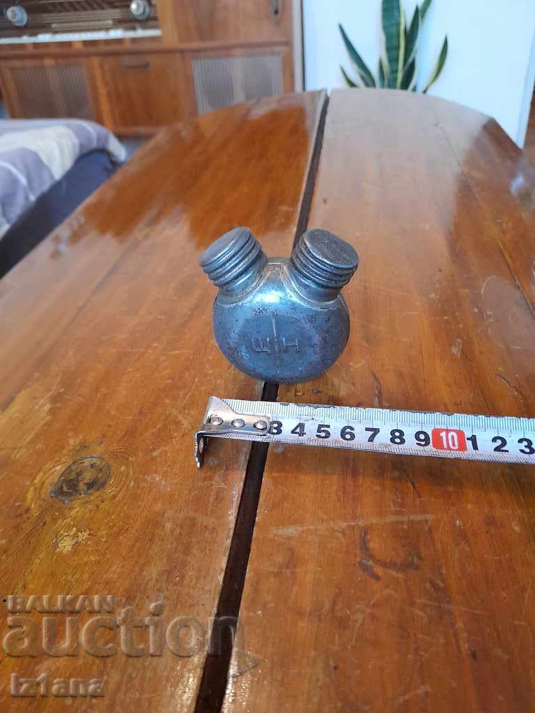 An old soldier's grease gun - 5 An old soldier's grease gun - 5