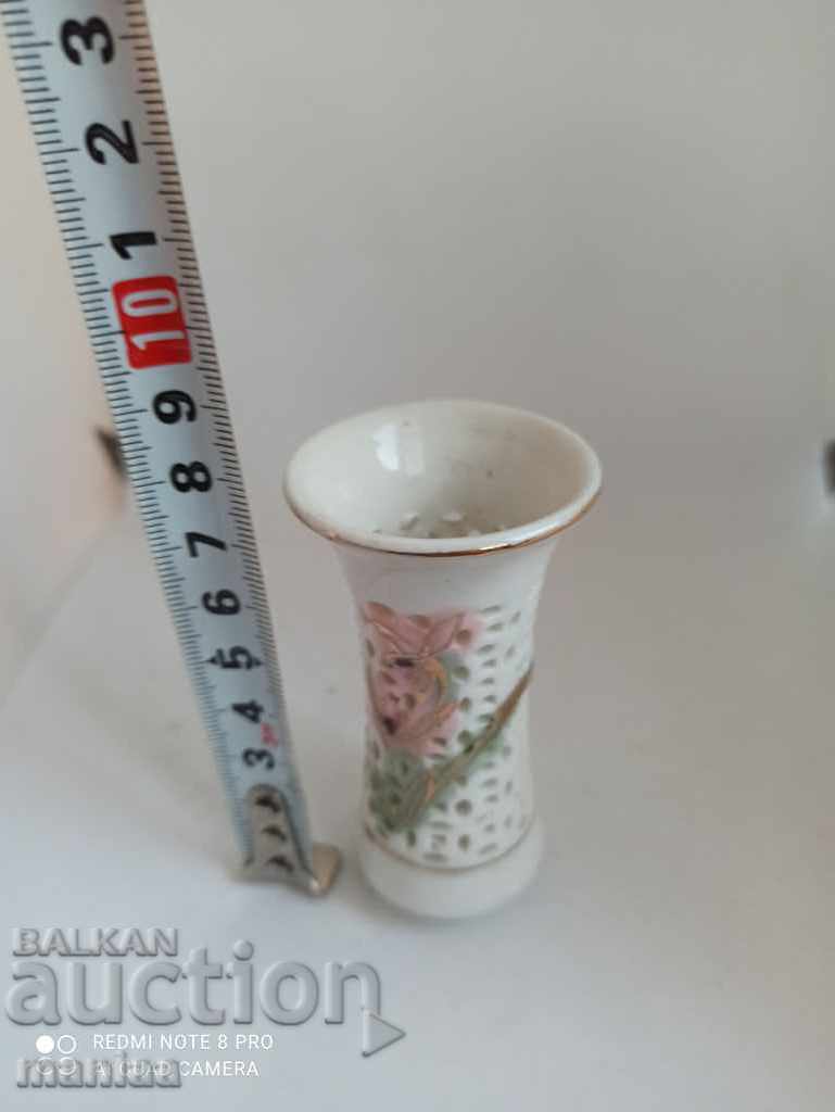 English porcelain figure English porcelain figure