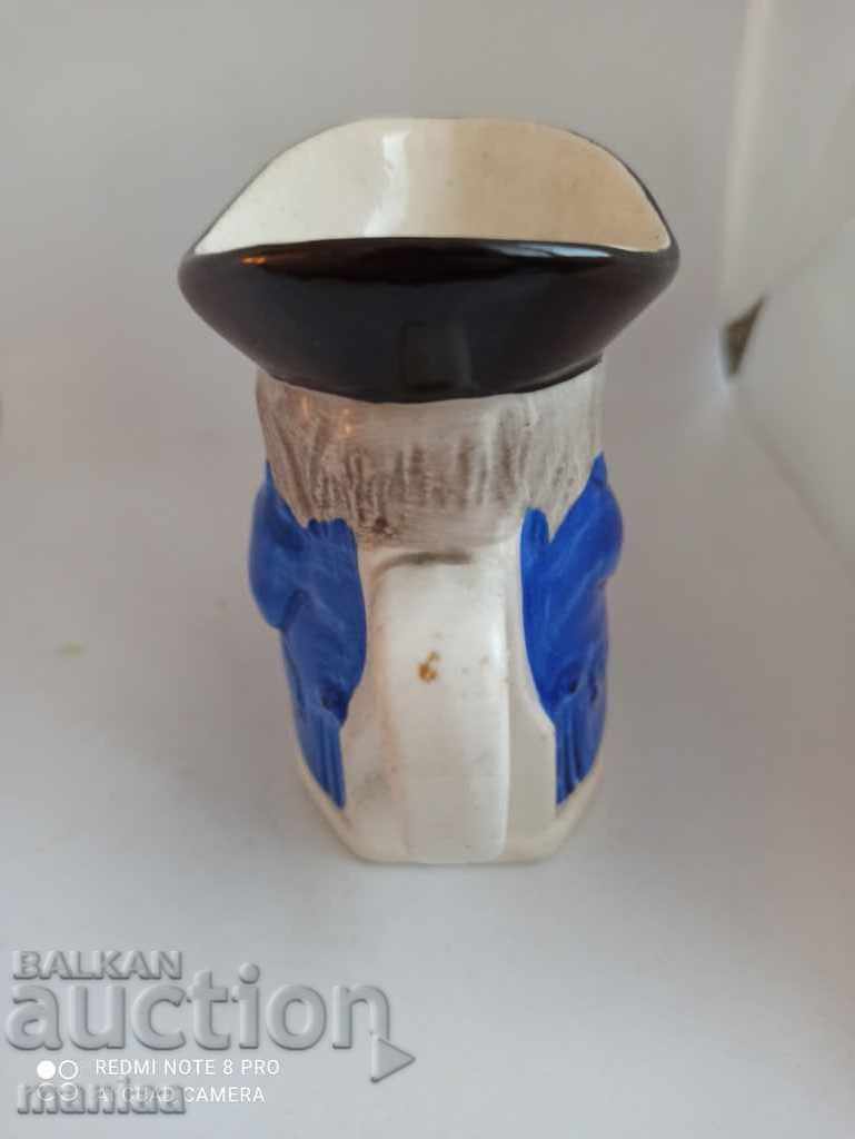 Auction English porcelain figure Auction English porcelain figure